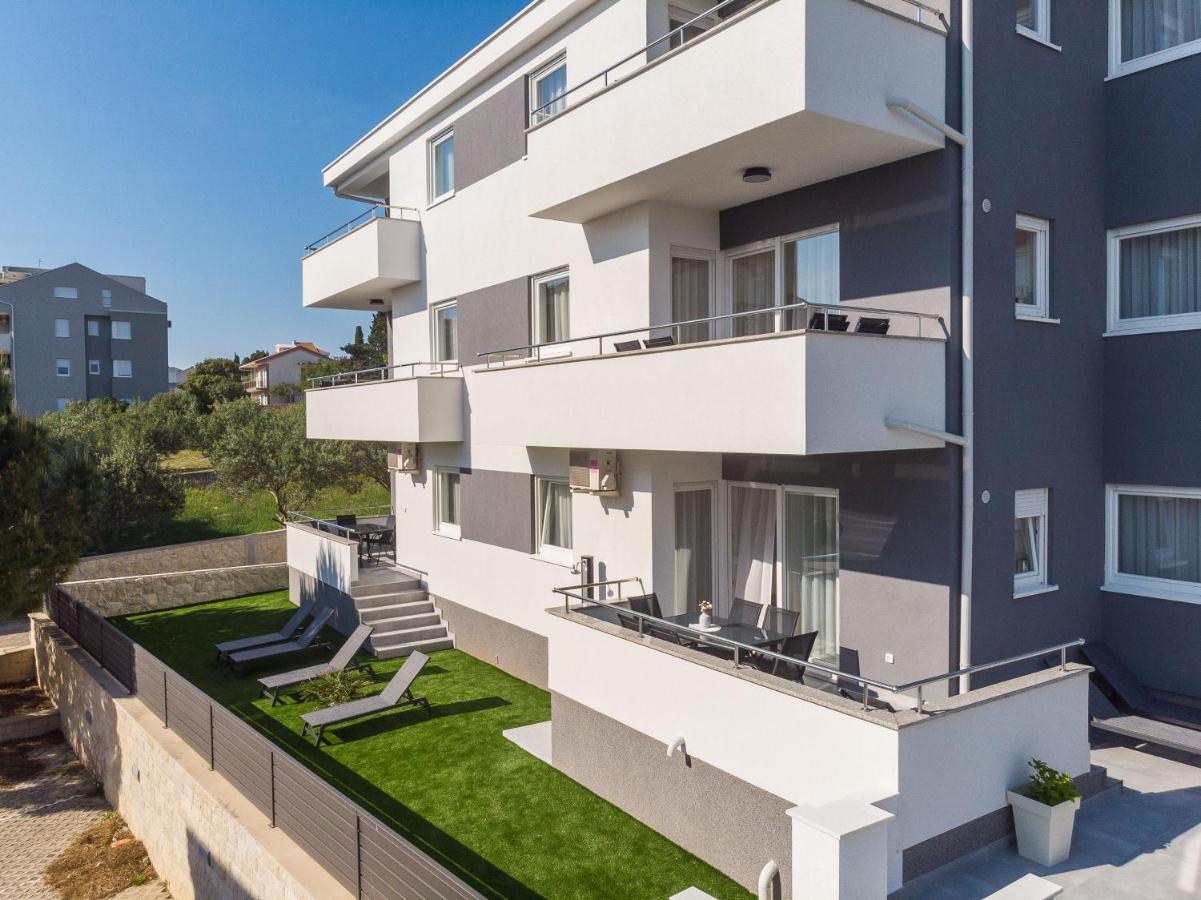 Apartment Summer Breeze Pool