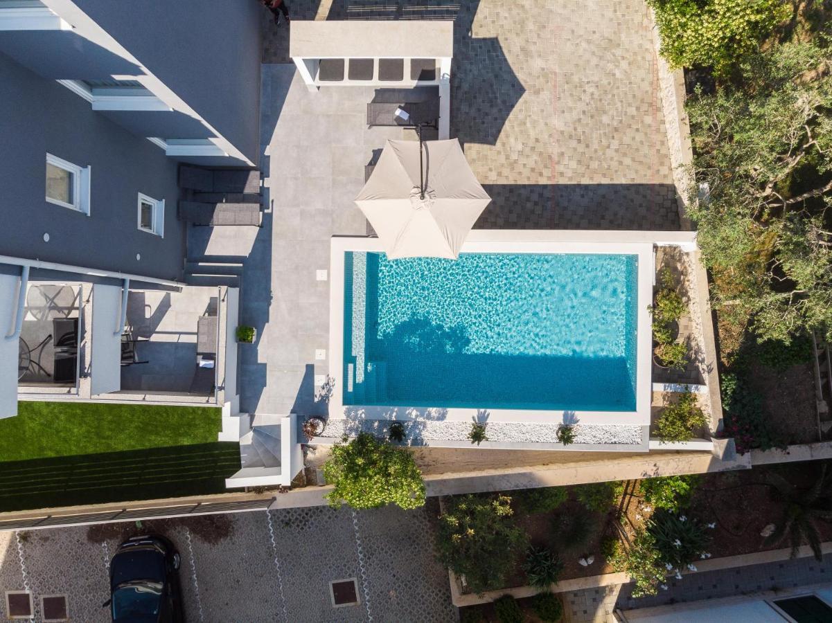 Apartment Summer Breeze Pool *
